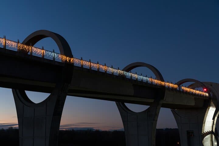 Falkirk Wheel -credit Kenny Lam VS