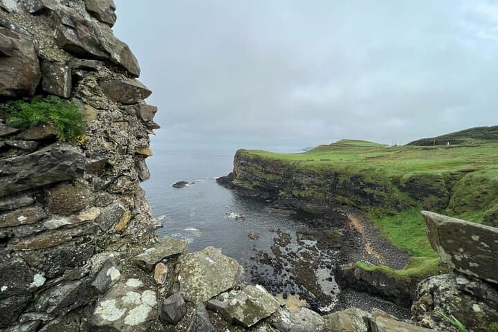 8 Hour Private Giants Causeway Coastal Tour in Northern Ireland