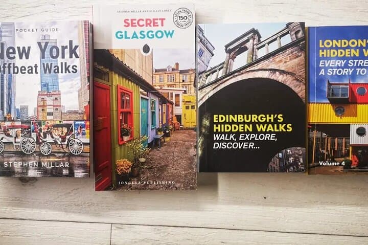 Small Group Walking Tour with Hidden Walks Author in Edinburgh