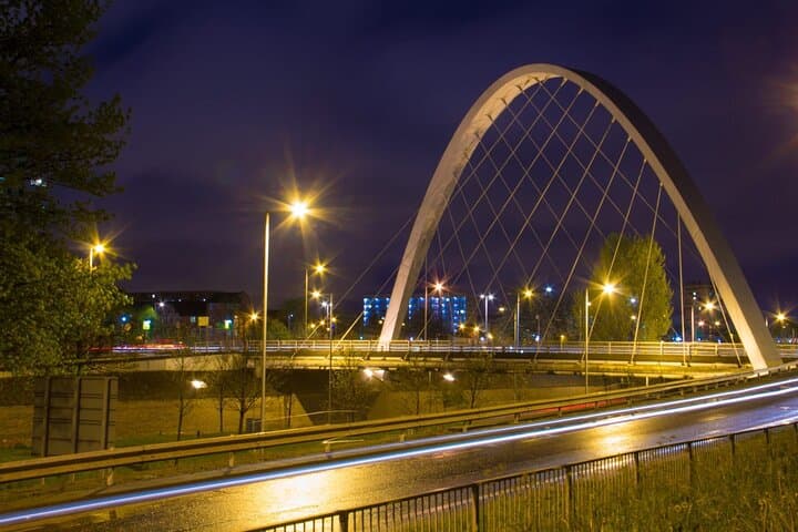 Breathtaking Manchester – Private Walking Tour for Couples