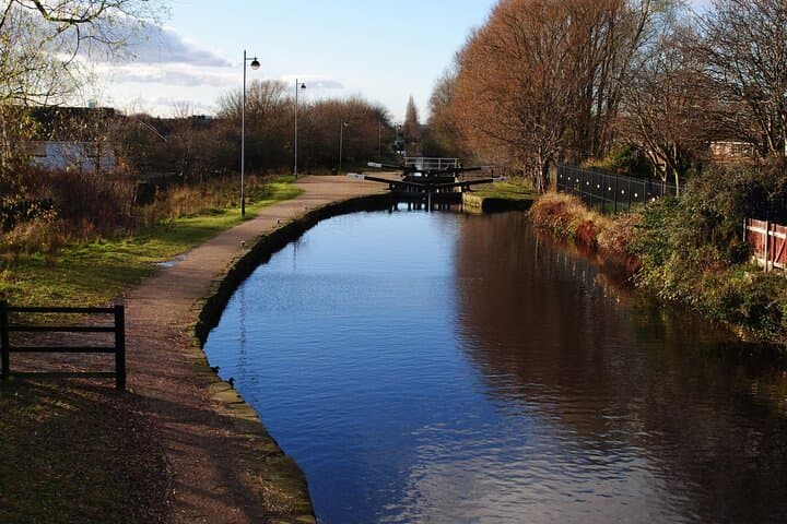 Breathtaking Manchester – Private Walking Tour for Couples