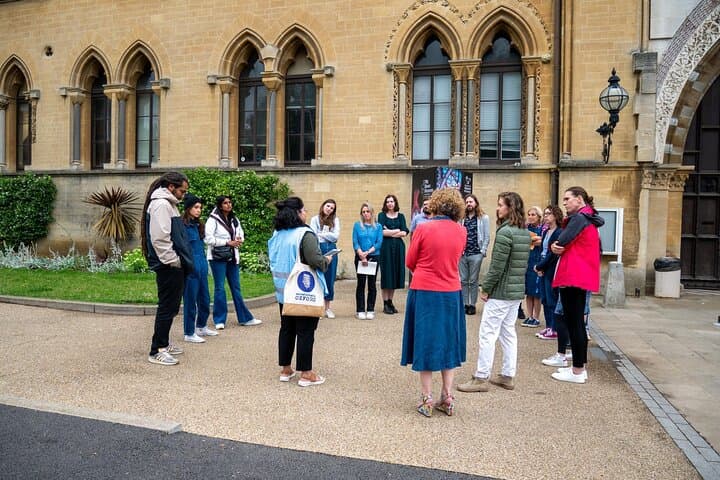 Natural History Museum Tour - by Uncomfortable Oxford™