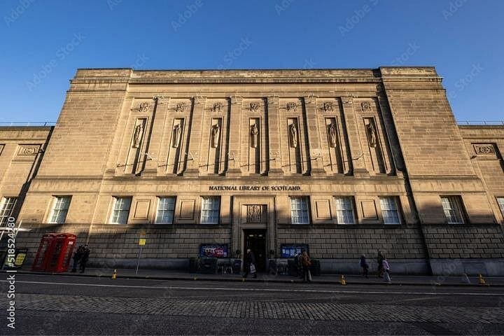 Edinburgh Old Town Walking Tour with an App