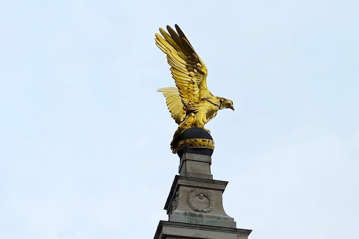 Monumental Eagle