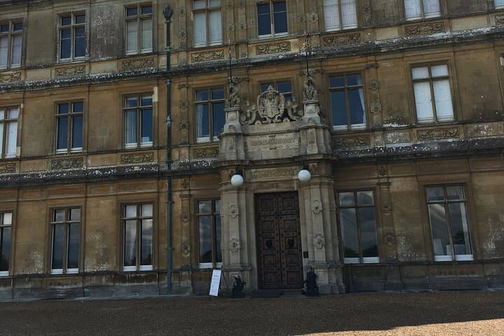 Southampton to London with a Stop at Highclere Castle