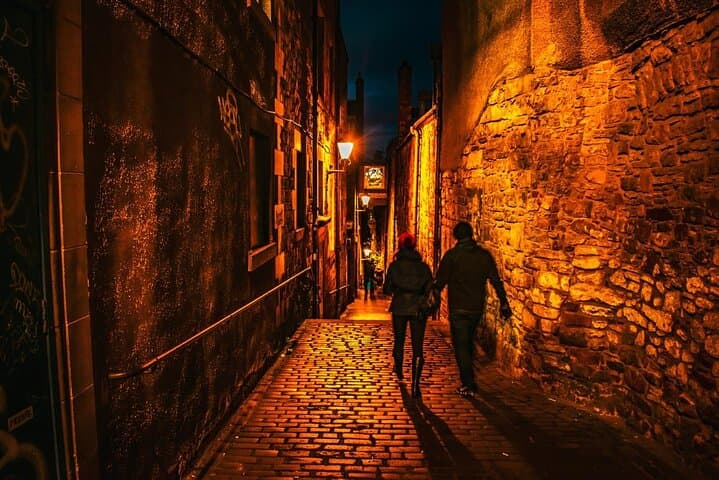 Private Ghost Walking Tour in Edinburgh Historic Old Town