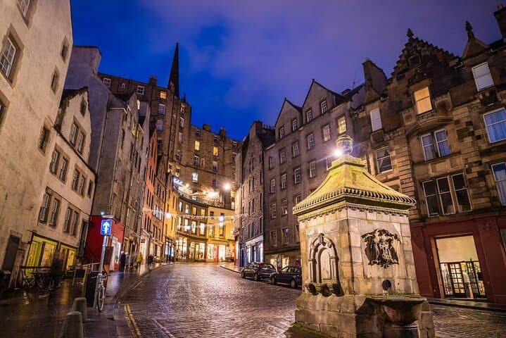 Private Ghost Walking Tour in Edinburgh Historic Old Town