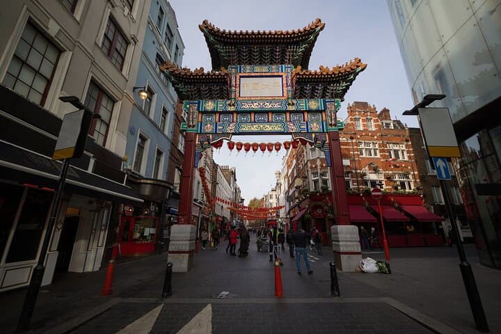 Private Cultural Walking Tour in London Chinatown