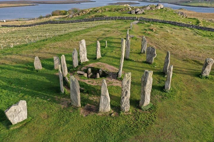 Private Walking Tour in Callanish Stone Circles Heritages