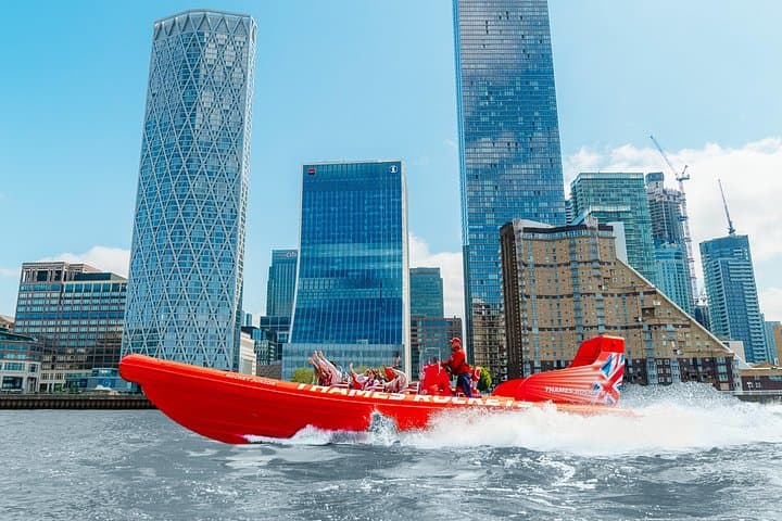 Fly through Canary Wharf in style with London's #1 speedboats