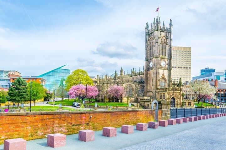 Manchester Marvels: 2 Hour Guided Family Private Walking Tour
