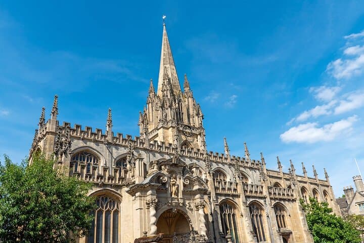 Private Architectural Walking Tour in Oxford
