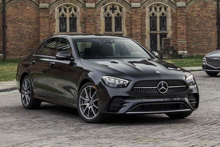 Private Sedan Transfer from Gatwick Airport LGW to Central London