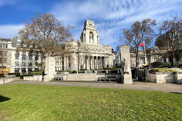Private Tour of London with Rooftop Garden & Tower of London