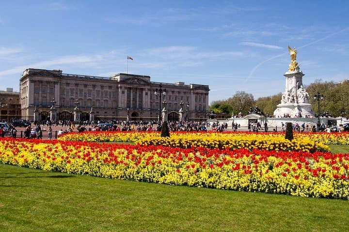 Queen Elizabeth II and Royal Secrets Private Tour