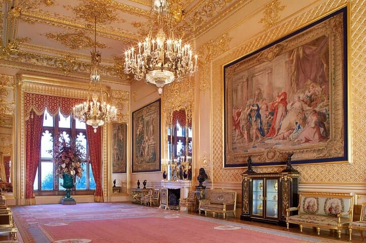 Royal Windsor and Eton Riverside Private Tour from London