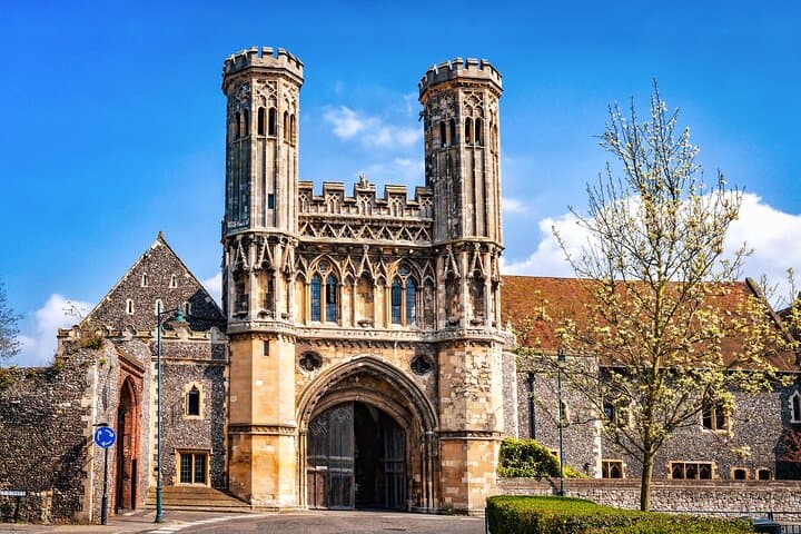 Private Historical Walking Tour in Canterbury Old Town