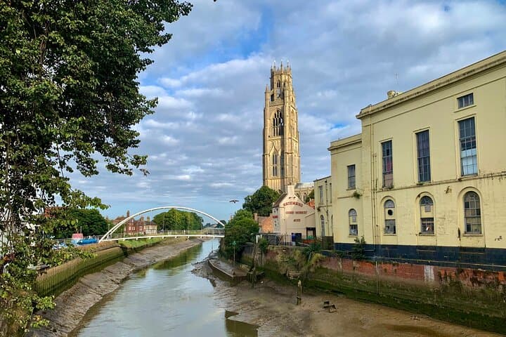 Gems of Boston (UK) – Private Walking Tour for Couples