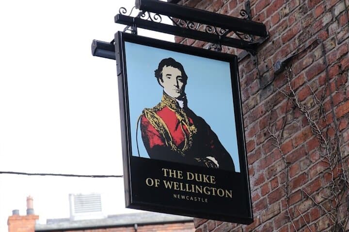 Newcastle Upon Tyne Private Historic Pub Tour With Free Drinks!