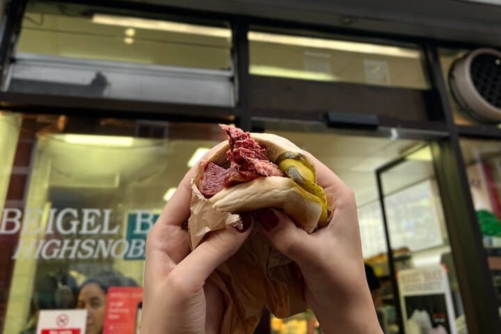 Private East End Food Tour: 7 Tastings with Bagels & Fish & Chips