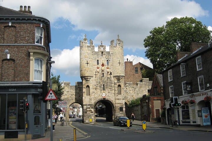 The ancient city gates are still open to traffic!