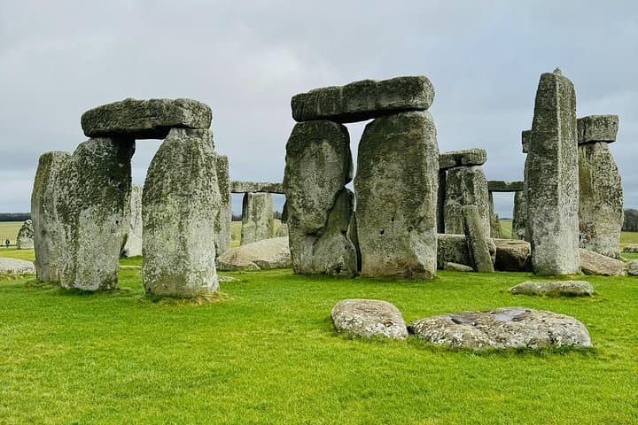 Private Transfer, Portsmouth to London, Direct or via Attractions