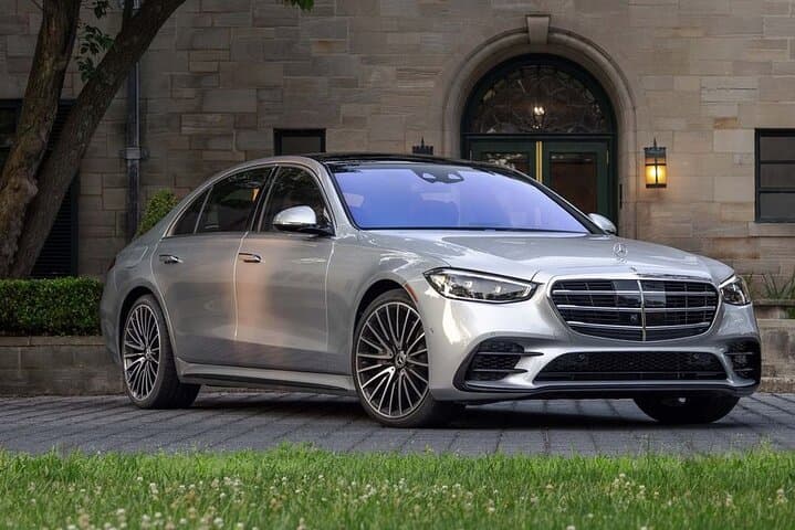 Arrival by Luxury Car from Heathrow Airport LHR to Central London