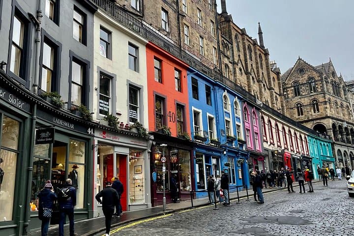 Best of Edinburgh: Small Group Walking Tour (Max 10, 3 Hours)