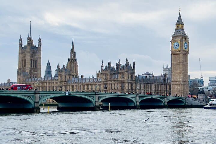 From Heathrow Airport to 5 Hour Private Tour in London