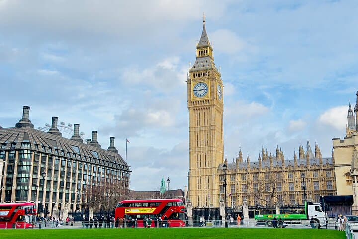 From Heathrow Airport to 5 Hour Private Tour in London