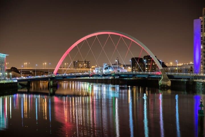 Glasgow Must-See Attractions Walking Tour with A Guide