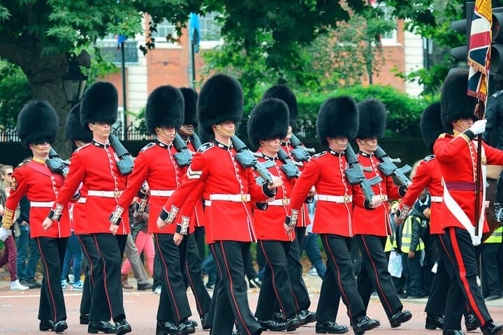 7 Self Guided Audio Walking Tour in London