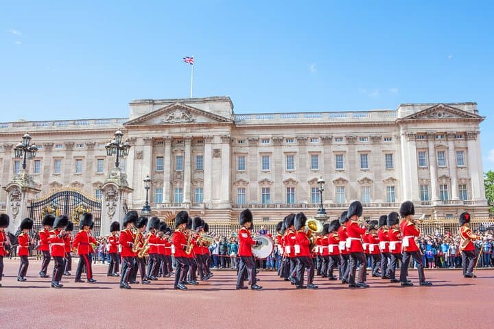 7 Self Guided Audio Walking Tour in London