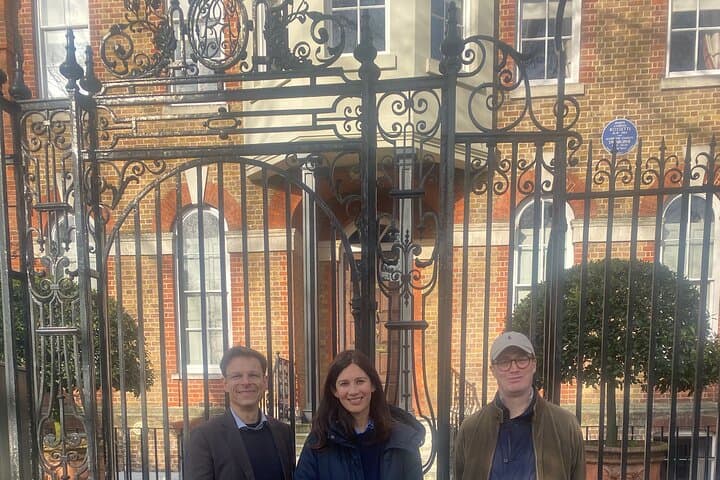 2 Hours History Walking Tour of The Secret Streets in Chelsea