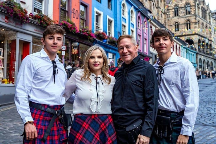 Edinburgh Old Town: Professional Photoshoot & Edited Photos