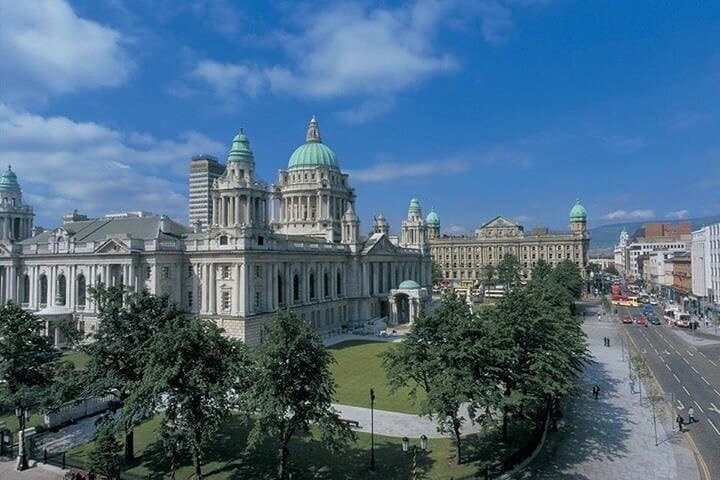 Highlights of Belfast sightseeing 4 hours private tour