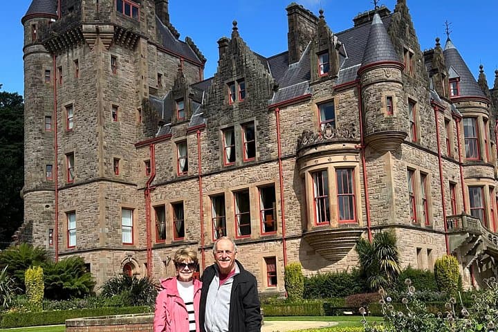 Belfast private 4 hour tour highlights Titanic,Derry girls,GOT
