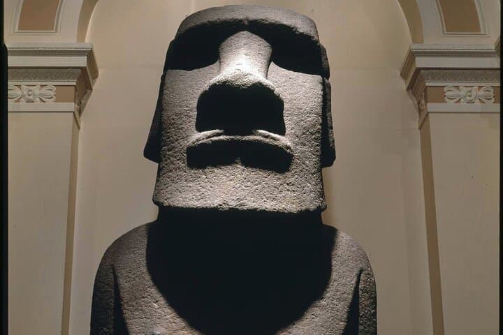 Easter Island figure of Hoa Hakananai'a