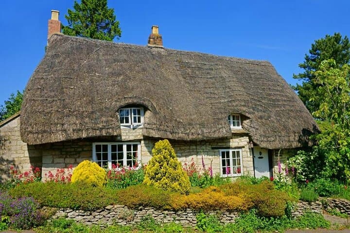 Cotswolds Countryside Tour by Coach: Villages, Views, and Lunch