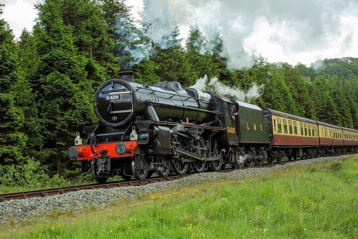 Steam train from Goathland to Whitby
