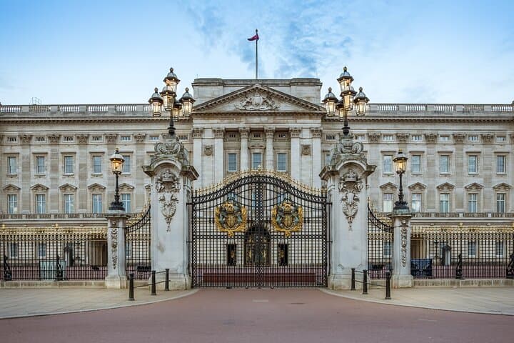 Royal Tour w/ Buckingham Palace Tickets - Semi-Private 8ppl Max