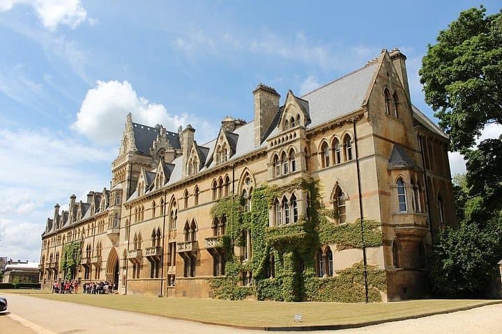 12 hour Private Tour to Windsor Castle and Oxford from London