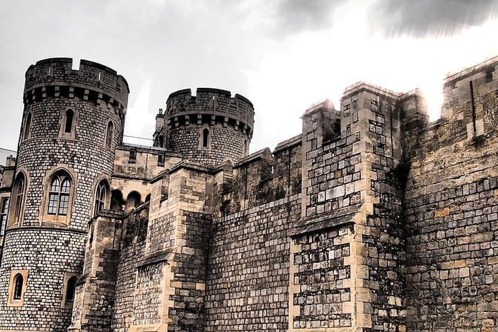 12 hour Private Tour to Windsor Castle and Oxford from London