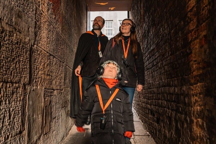 Kids Multi-Sensory Underground Vaults Tour in Edinburgh