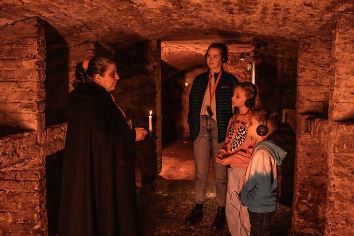 Kids Multi-Sensory Underground Vaults Tour in Edinburgh
