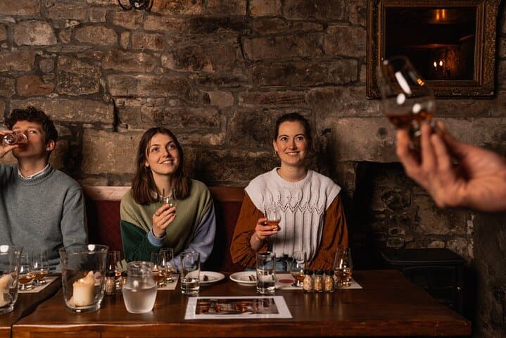 Small Group Edinburgh Whisky Tour and Tasting
