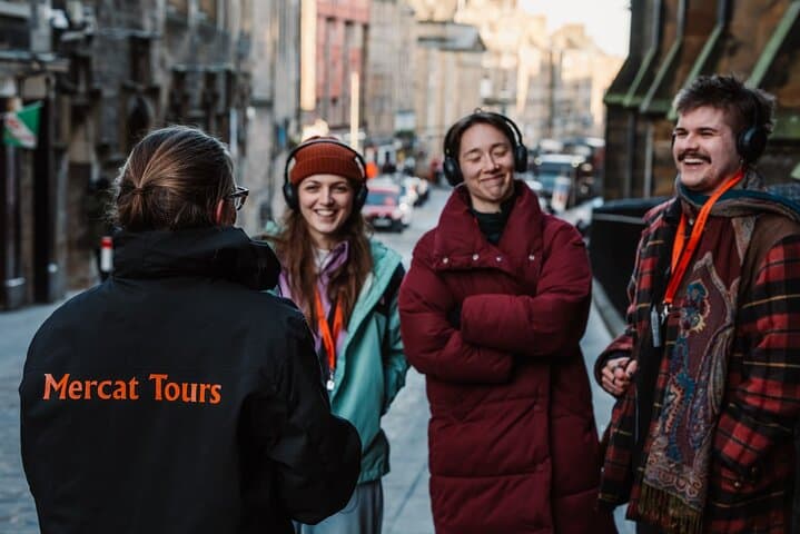 Royal Mile and Edinburgh Castle - Small Group Walking Tour