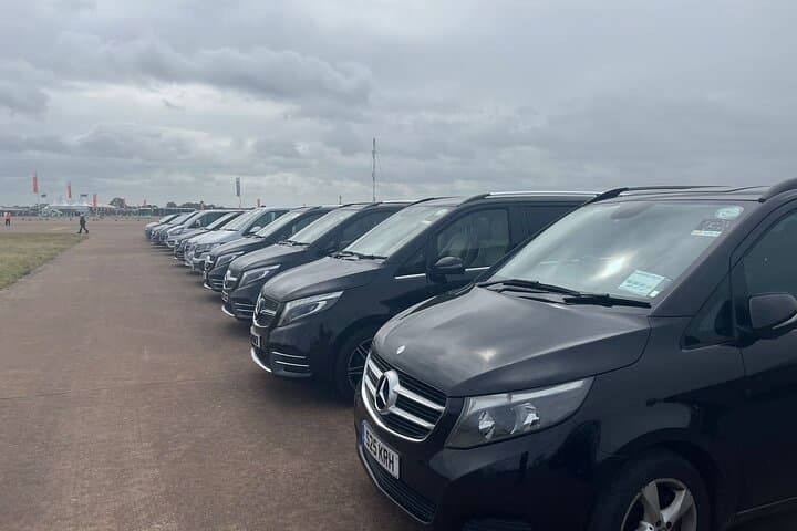 Private Limo Driven Transfers London City Center To Dover Port