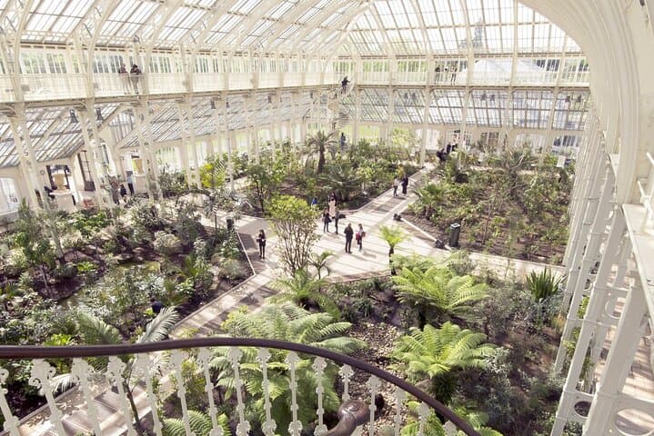 Visit Kew Gardens & Private 3 Hour Westminster Walking Tour