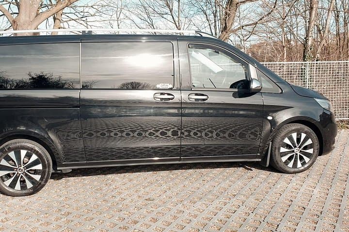 Mercedes Benz V-Class & EQV